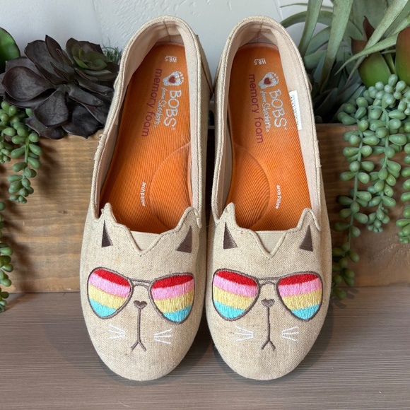 BOBS from Skechers Shoes - NWOT - BOBS  Cat - Soft Slip-on Flats w/Memory Foam & arch pillow